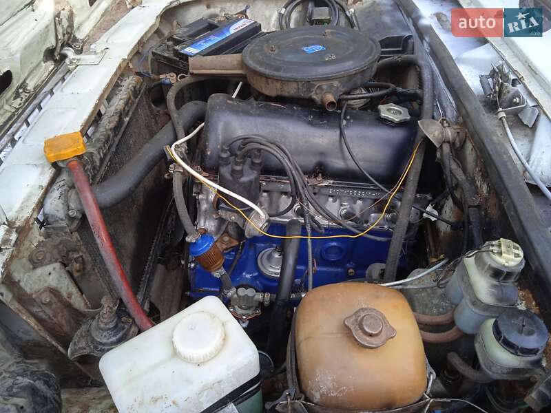 Седан ВАЗ / Lada 2107 1984 в Дергачах