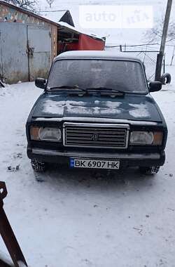 Седан ВАЗ / Lada 2107 1997 в Ровно