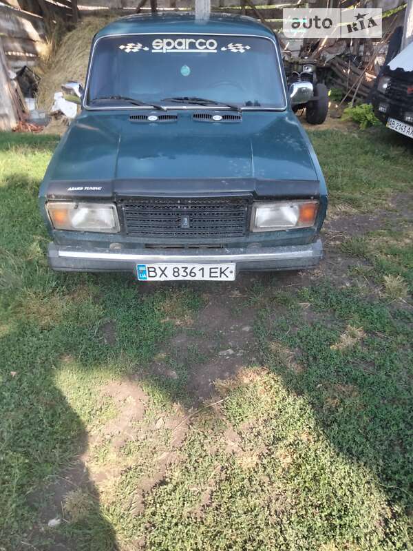 Седан ВАЗ / Lada 2107 1993 в Дунаевцах
