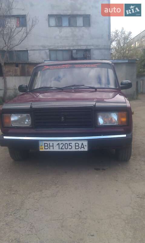 Седан ВАЗ / Lada 2107 2005 в 