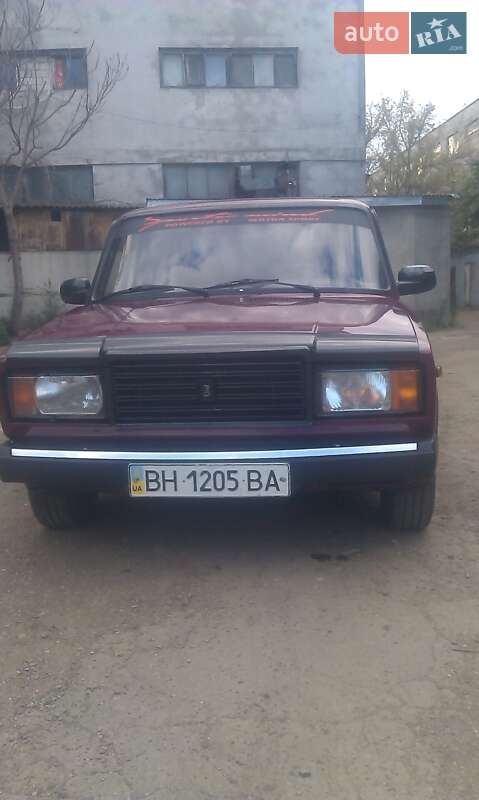 Седан ВАЗ / Lada 2107 2005 в Одессе