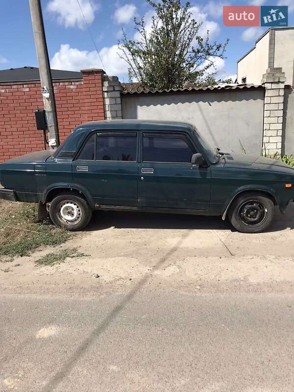 Седан ВАЗ / Lada 2107 2002 в Одесі