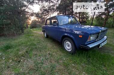 Седан ВАЗ / Lada 2107 2006 в Ровно