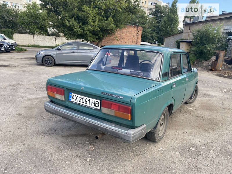 Седан ВАЗ / Lada 2107 2005 в Харькове