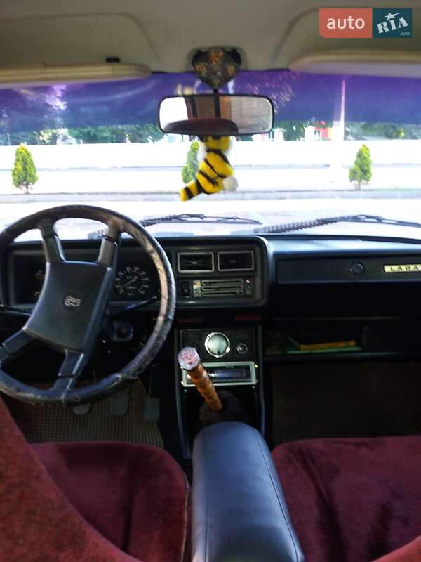 Седан ВАЗ / Lada 2107 1992 в Кам'янському фото 10 Седан ВАЗ / Lada 2107 1992 в Кам'янському