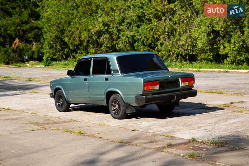 Седан ВАЗ / Lada 2107 2008 в Покровском