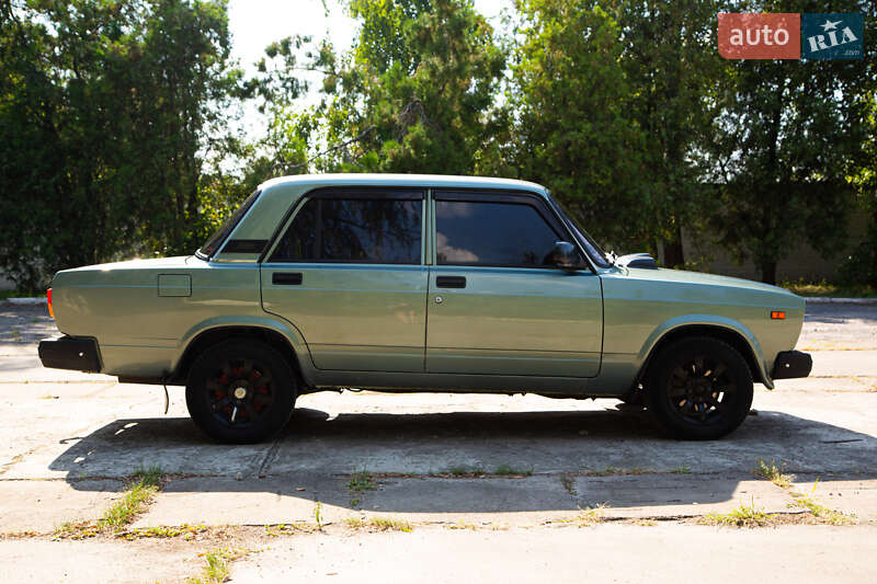 Седан ВАЗ / Lada 2107 2008 в Покровском