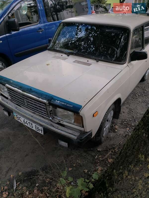 Седан ВАЗ / Lada 2107 1989 в Новояворовске