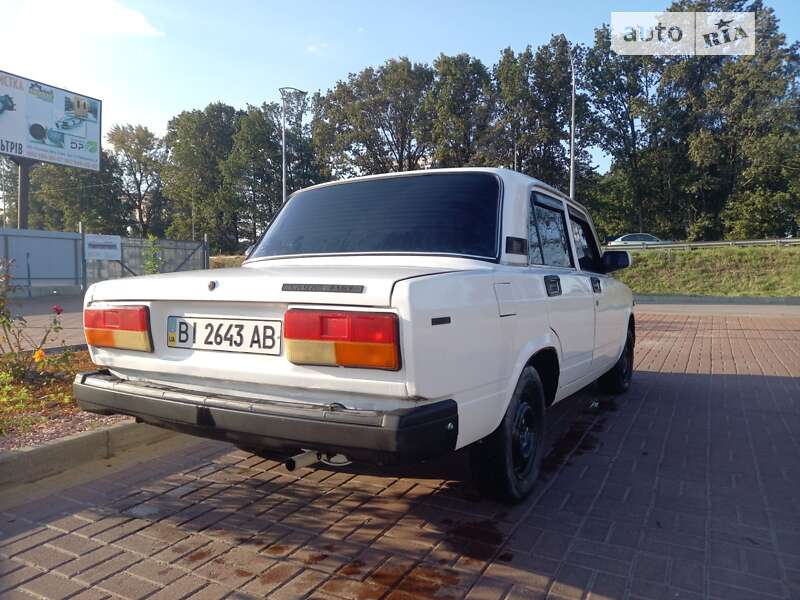 Седан ВАЗ / Lada 2107 1996 в Полтаві