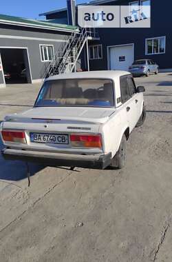 Седан ВАЗ / Lada 2107 1993 в Кропивницком