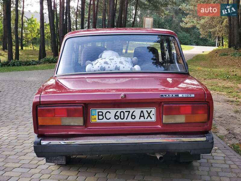 Седан ВАЗ / Lada 2107 1993 в Новояворовске фото 4 Седан ВАЗ / Lada 2107 1993 в Новояворовске