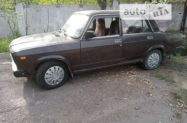 Седан ВАЗ / Lada 2107 1985 в Кам'янському