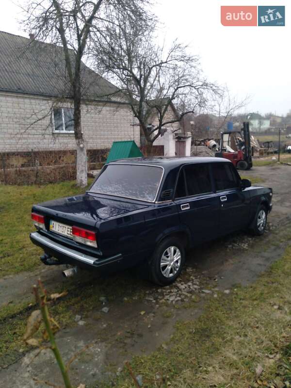 Седан ВАЗ / Lada 2107 2005 в Тетієві