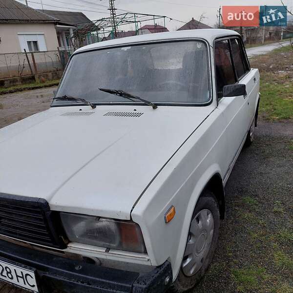 Седан ВАЗ / Lada 2107 2003 в Виноградові