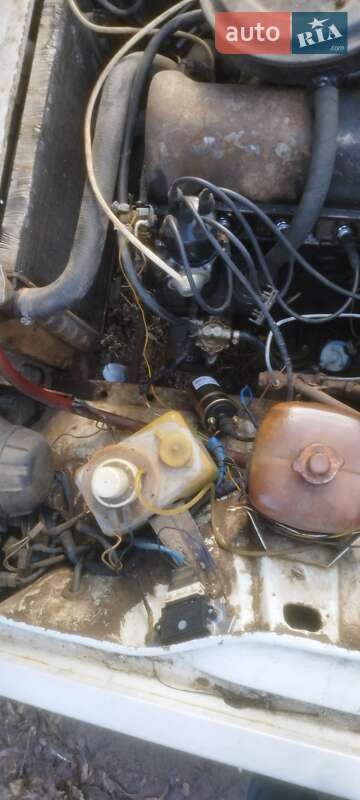 Седан ВАЗ / Lada 2107 1983 в Чернігові