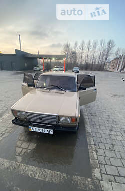 Седан ВАЗ / Lada 2107 1987 в Надворной