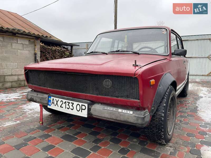 Седан ВАЗ / Lada 2107 2000 в Харкові