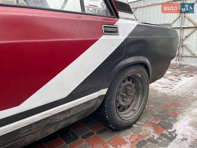 Седан ВАЗ / Lada 2107 2000 в Харкові