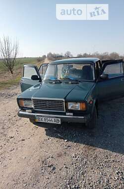 Седан ВАЗ / Lada 2107 2002 в Білогір'ї