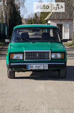 Седан ВАЗ / Lada 2107 1998 в Дубно