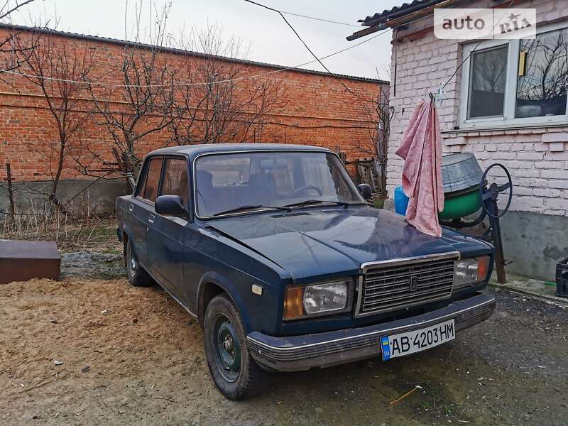 Седан ВАЗ / Lada 2107 2005 в Ильинцах