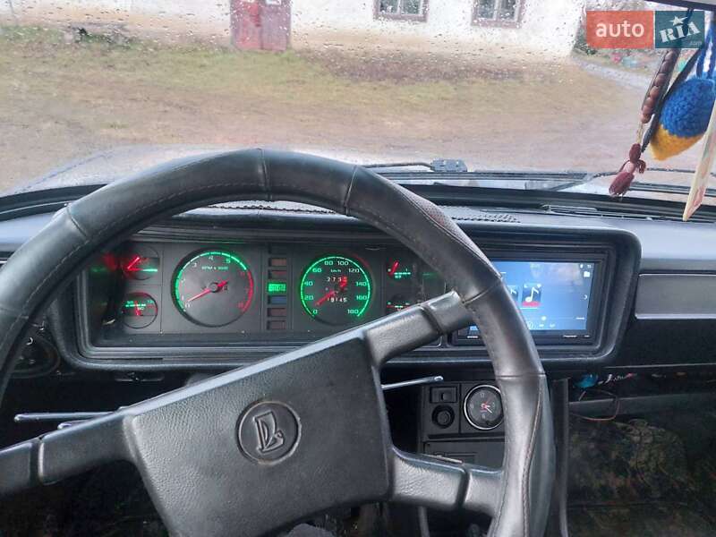 Седан ВАЗ / Lada 2107 1993 в Умани