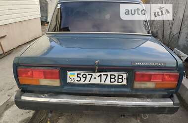 Седан ВАЗ / Lada 2107 2002 в Барановке