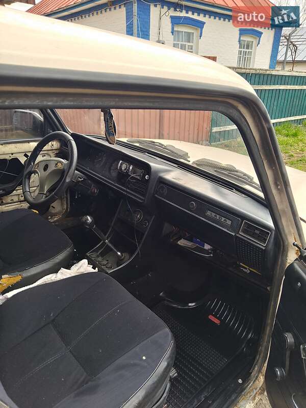 Седан ВАЗ / Lada 2107 1992 в Монастирищеві