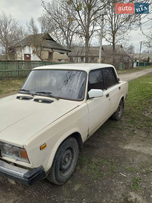 Седан ВАЗ / Lada 2107 1992 в Монастирищеві