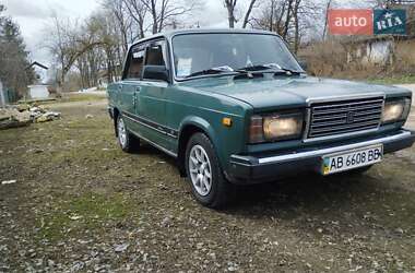 Седан ВАЗ / Lada 2107 2004 в Баре