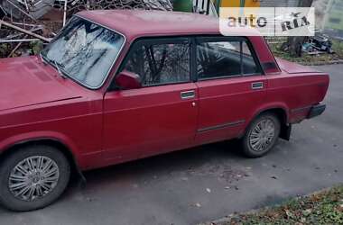 Седан ВАЗ / Lada 2107 1989 в Сумах