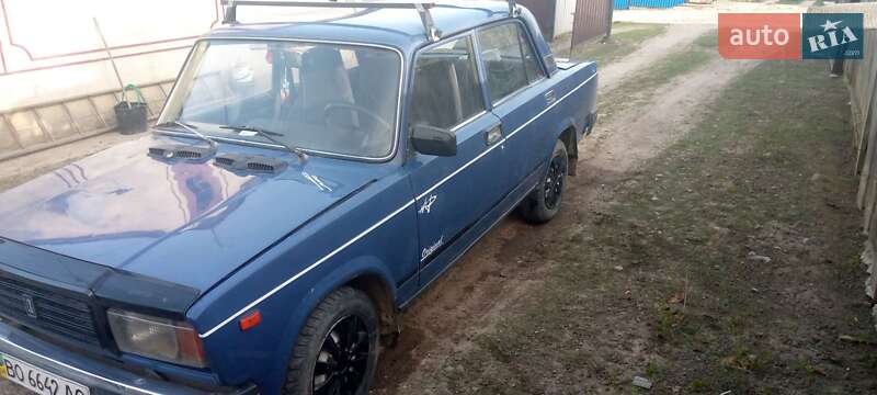 Седан ВАЗ / Lada 2107 2006 в Хотине