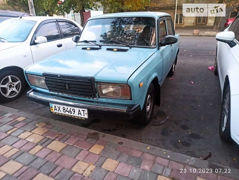 Седан ВАЗ / Lada 2107 1995 в Одессе