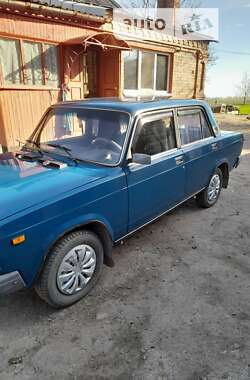 Седан ВАЗ / Lada 2107 2002 в Бердичеве