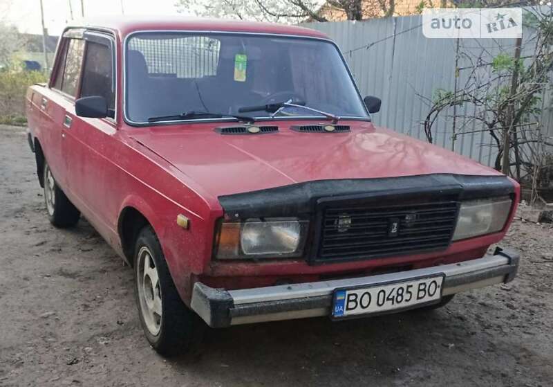 Седан ВАЗ / Lada 2107 1985 в Гоще
