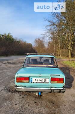 Седан ВАЗ / Lada 2107 2001 в Светловодске