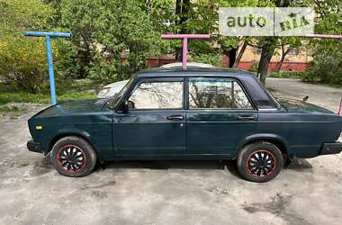 Седан ВАЗ / Lada 2107 2005 в Кременчуге