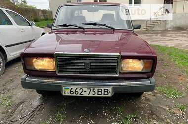 Седан ВАЗ / Lada 2107 2002 в Бердичеве