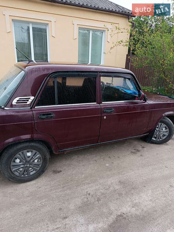 Седан ВАЗ / Lada 2107 2006 в Кропивницькому