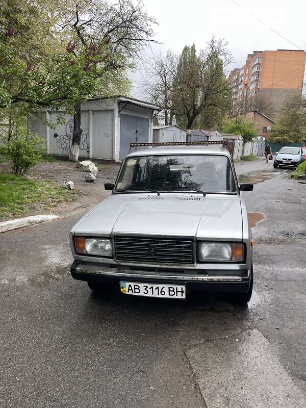 Седан ВАЗ / Lada 2107 2010 в Виннице