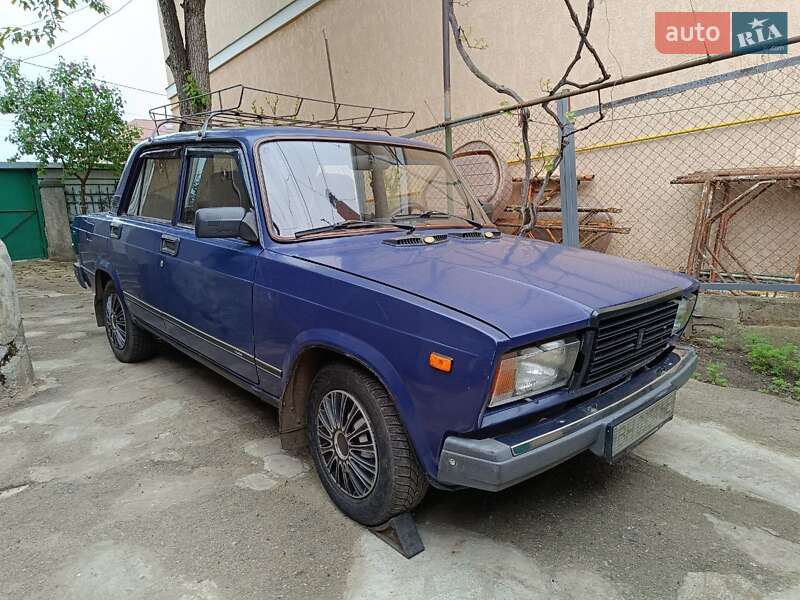 Седан ВАЗ / Lada 2107 1999 в Одесі