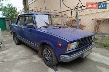 Седан ВАЗ / Lada 2107 1999 в Одессе