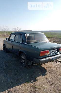 Седан ВАЗ / Lada 2107 2002 в Нетешине