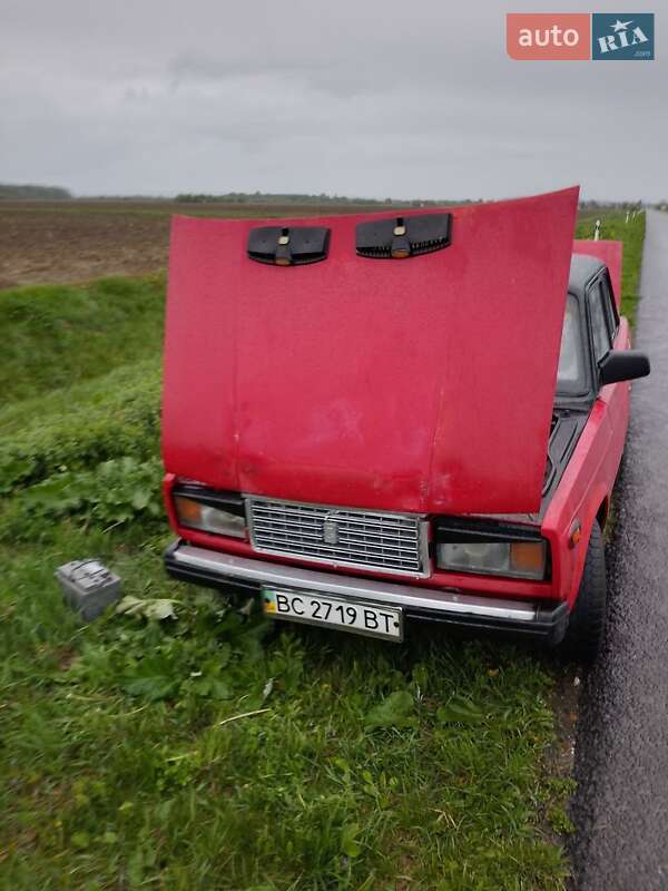 Седан ВАЗ / Lada 2107 1984 в Стрые
