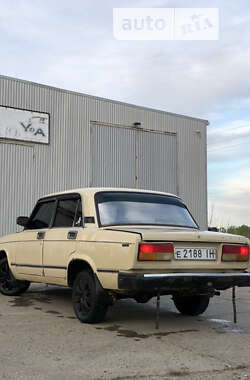 Седан ВАЗ / Lada 2107 1984 в Черновцах