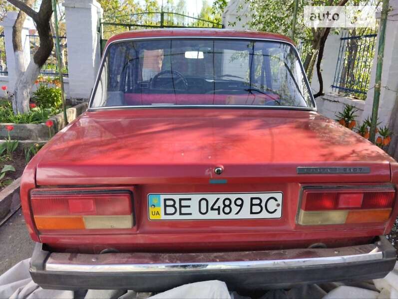 Седан ВАЗ / Lada 2107 1994 в Николаеве
