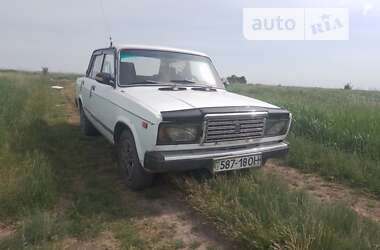 Седан ВАЗ / Lada 2107 1989 в Новоархангельську