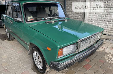 Седан ВАЗ / Lada 2107 1998 в Херсоне