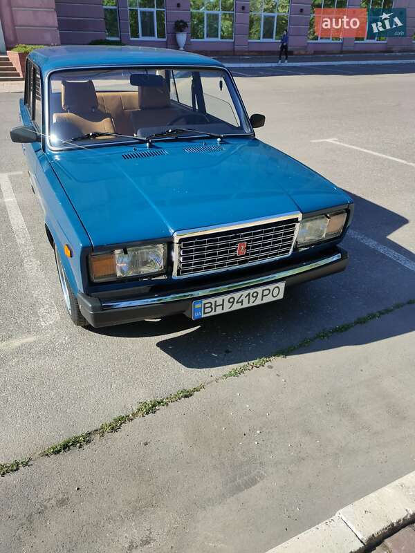 Седан ВАЗ / Lada 2107 2002 в Одесі