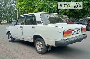 Седан ВАЗ / Lada 2107 1988 в Киеве